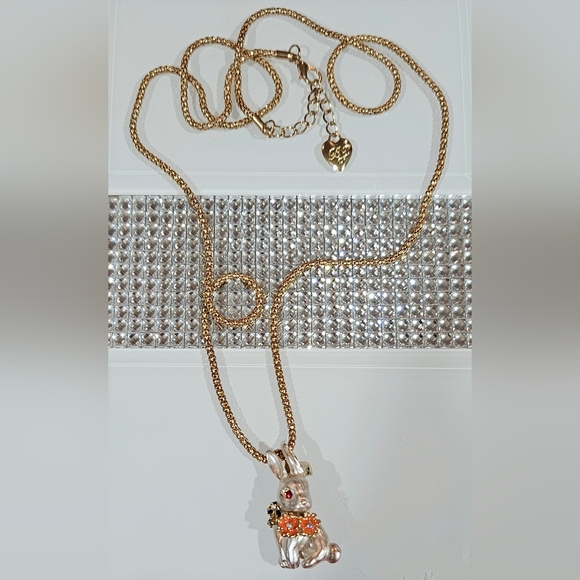Betsey Johnson Gold Rabbit Pendant‎ with Orange Floral Accents Necklace - Picture 3 of 6